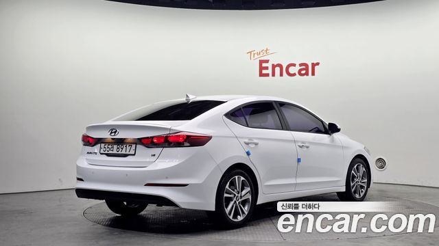 Hyundai AVANTE 2018 — photo 2