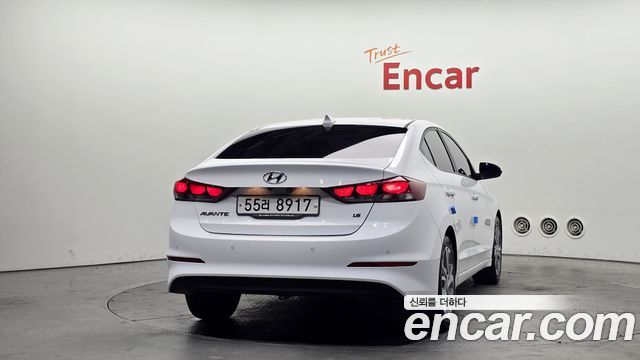 Hyundai AVANTE 2018 — photo 4