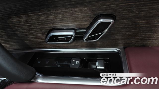Land Rover Range Rover 2025 — photo 27