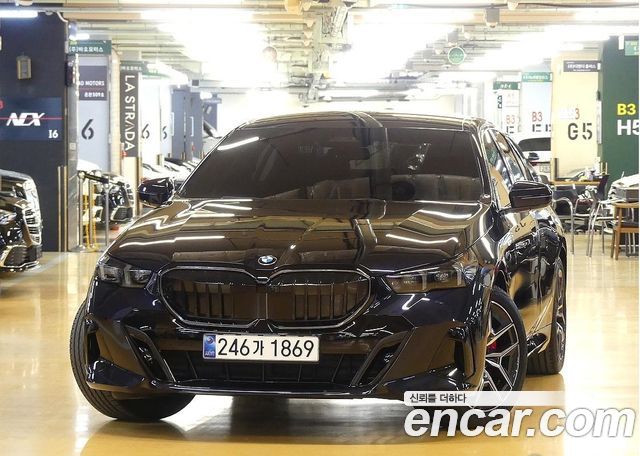 BMW 5-Series 2025 — photo 3
