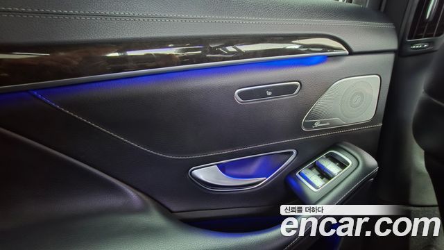 Mercedes-Benz S-Class 2016 — photo 17
