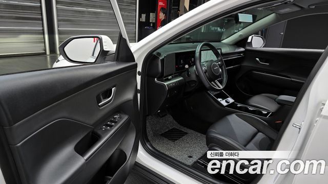 Hyundai Kona 2023 — photo 10