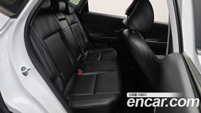 Hyundai Kona 2023 — photo 11