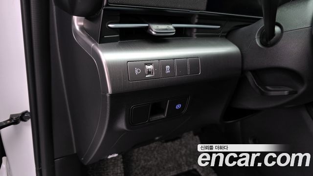 Hyundai Kona 2023 — photo 17