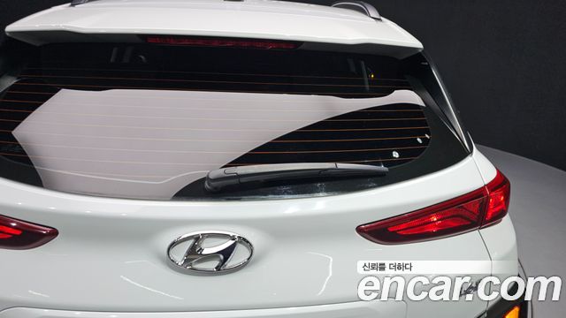 Hyundai Kona 2018 — photo 30