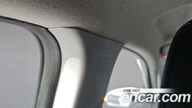 Hyundai Kona 2018 — photo 31