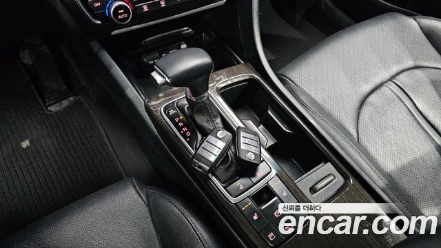 Kia K5 2019 — photo 12