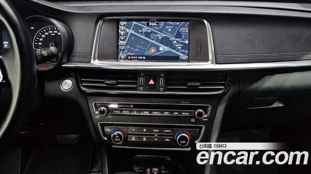 Kia K5 2019 — photo 20