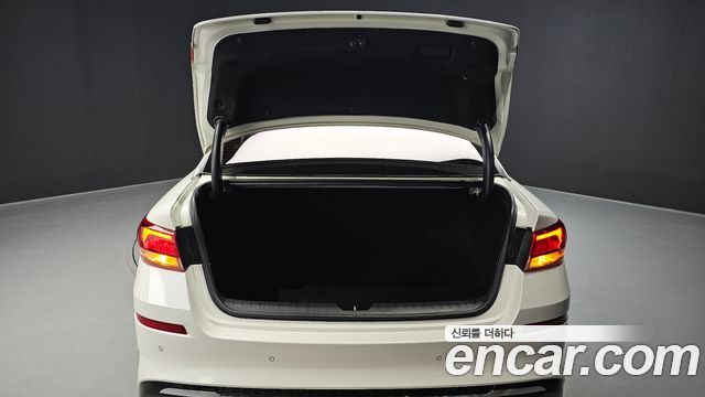 Kia K5 2019 — photo 26