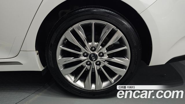 Kia K5 2019 — photo 7
