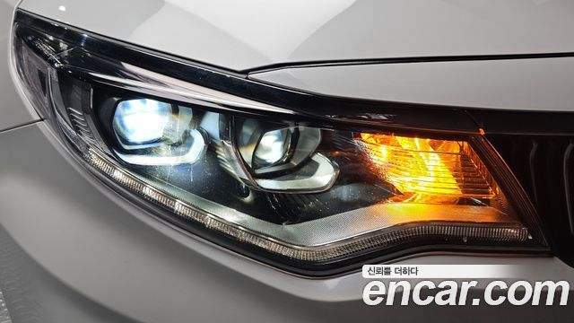 Kia K5 2019 — photo 8