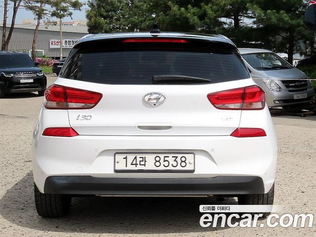 Hyundai i30 2017 — photo 4