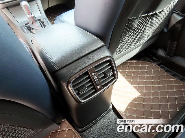 Hyundai i30 2017 — photo 16