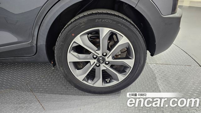 Kia Stonic 2019 — photo 7