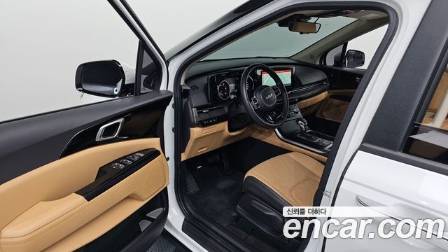 Kia Canival 2023 — photo 13