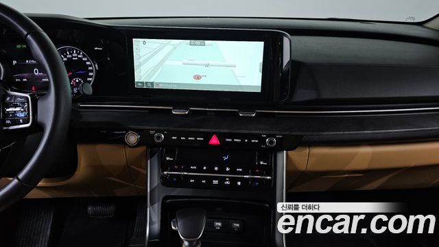 Kia Canival 2023 — photo 18