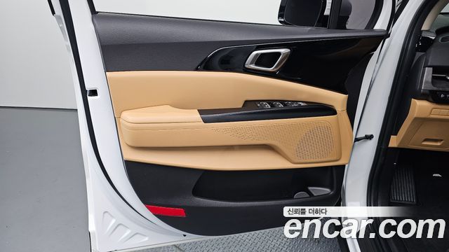 Kia Canival 2023 — photo 14