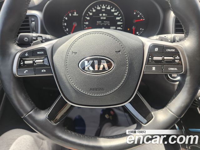 Kia Sorento 2018 — photo 9