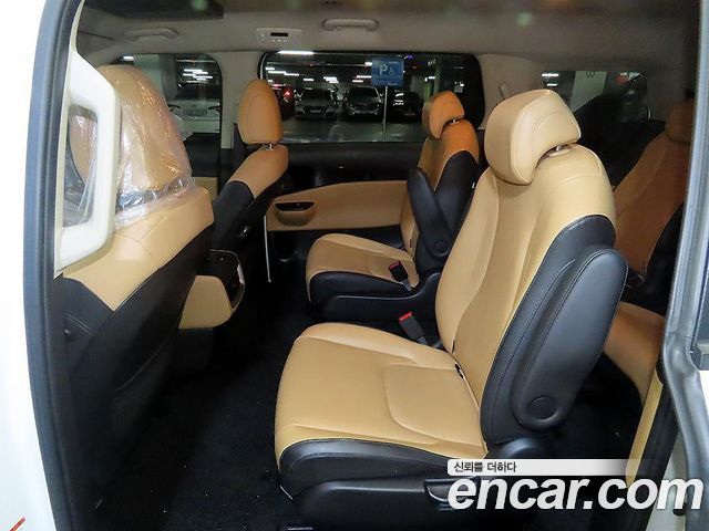 Kia Canival 2021 — photo 7