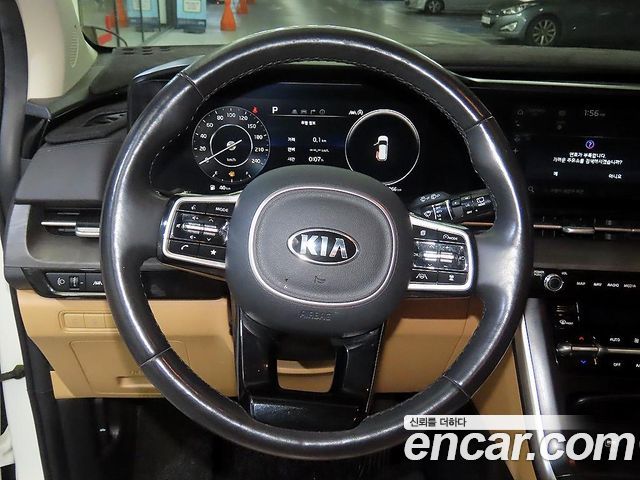 Kia Canival 2021 — photo 8