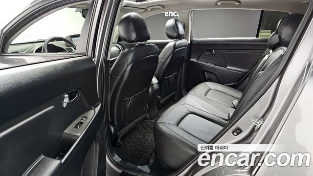 Kia Sportage 2013 — photo 11