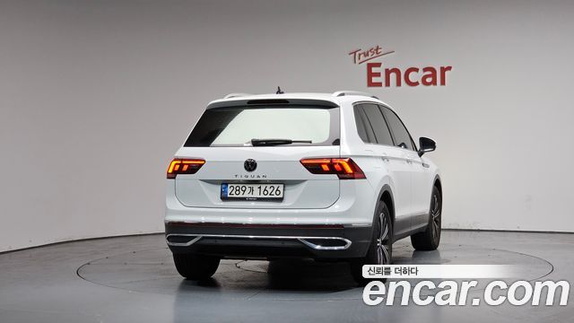 Volkswagen Tiguan 2021 — photo 4