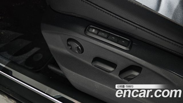 Volkswagen Tiguan 2021 — photo 22