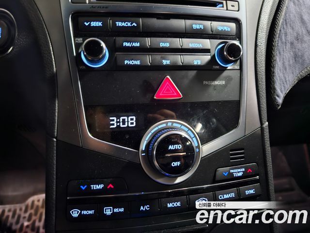Hyundai Grandeur 2015 — photo 16