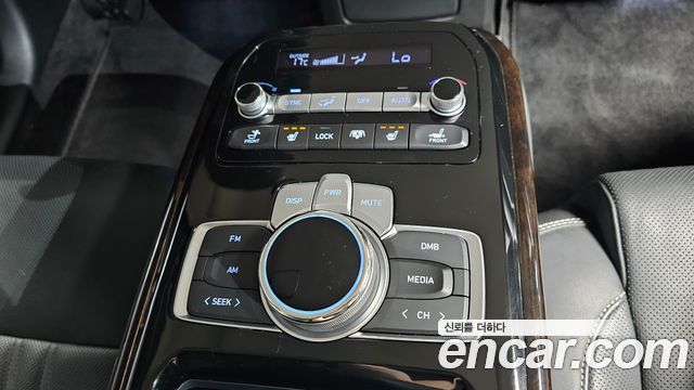 Genesis G90 2020 — photo 25
