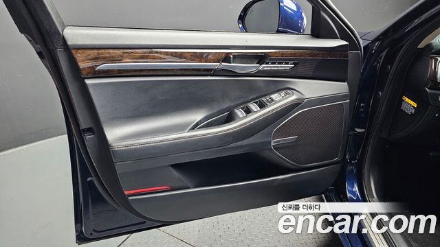 Genesis G90 2020 — photo 14
