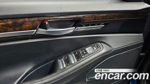 Genesis G90 2020 — photo 28