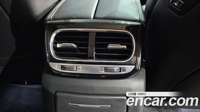 Genesis G90 2020 — photo 32