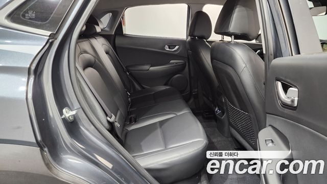 Hyundai Kona 2021 — photo 11