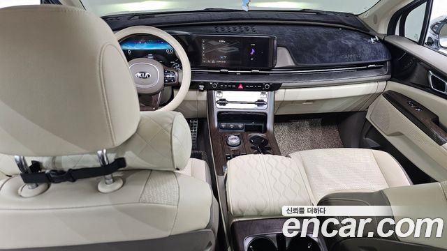 Kia Canival 2021 — photo 10