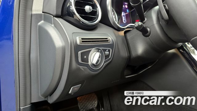 Mercedes-Benz C-Class 2020 — photo 17