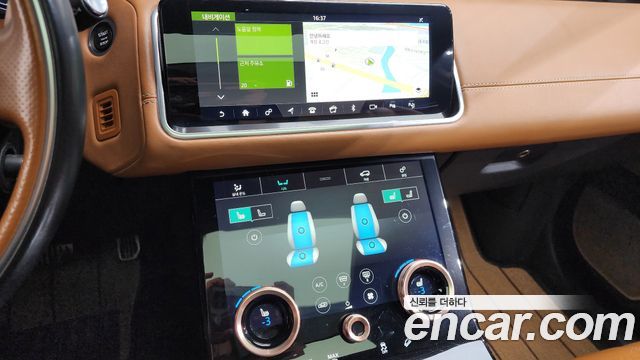 Land Rover Range Rover Velar 2019 — photo 28