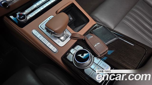 Genesis G90 2019 — photo 12