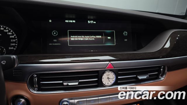 Genesis G90 2019 — photo 20