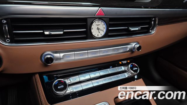 Genesis G90 2019 — photo 23