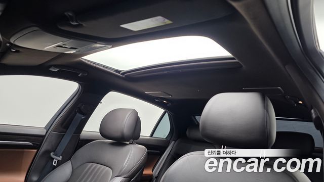 Genesis G90 2019 — photo 25