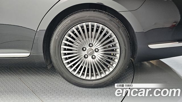 Genesis G90 2019 — photo 7