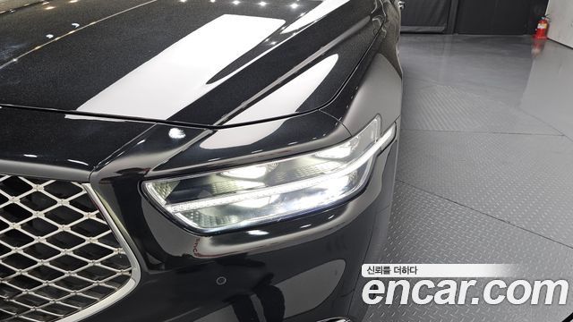 Genesis G90 2019 — photo 8
