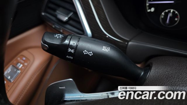 Genesis G90 2019 — photo 28