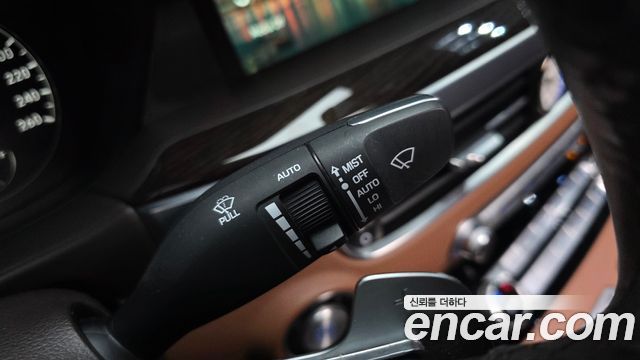 Genesis G90 2019 — photo 33