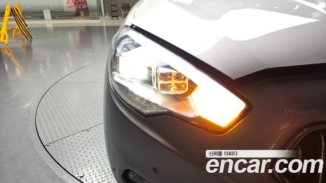 Kia K9 2014 — photo 8