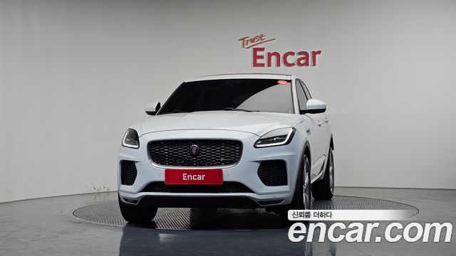 Jaguar E-PACE 2018 — photo 3