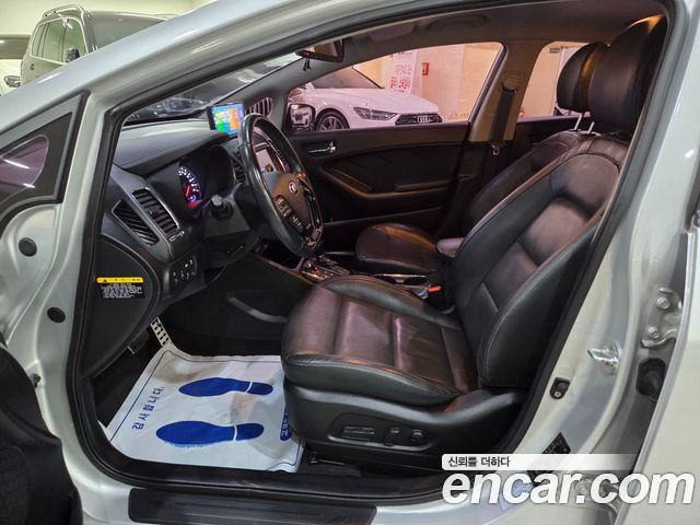 Kia K3 2017 — photo 6