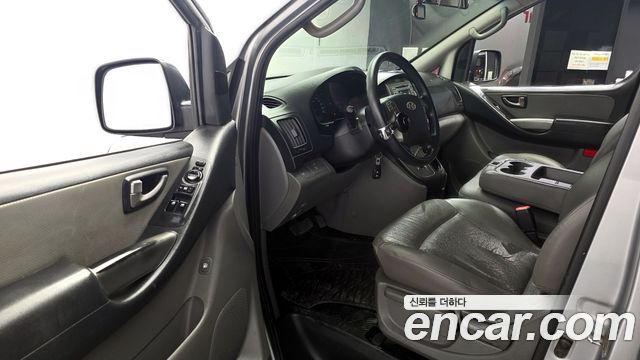 Hyundai Starex 2015 — photo 10