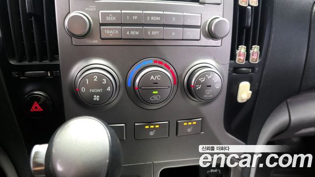 Hyundai Starex 2015 — photo 13