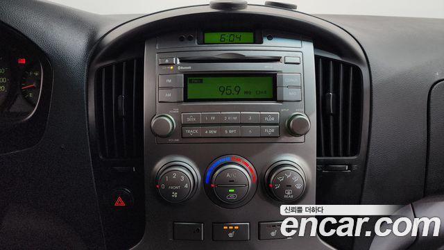 Hyundai Starex 2014 — photo 16